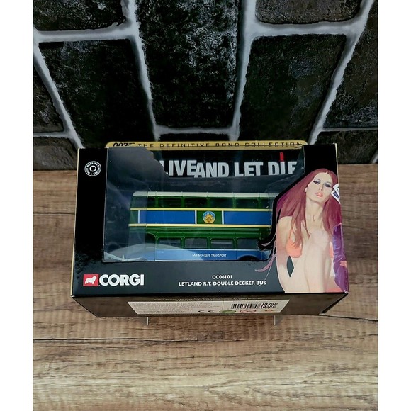 JAMES BOND 007 Corgi "Live & Let Die" Leyland Dbl Decker Bus (2000) #CC06101 NEW - Picture 8 of 9